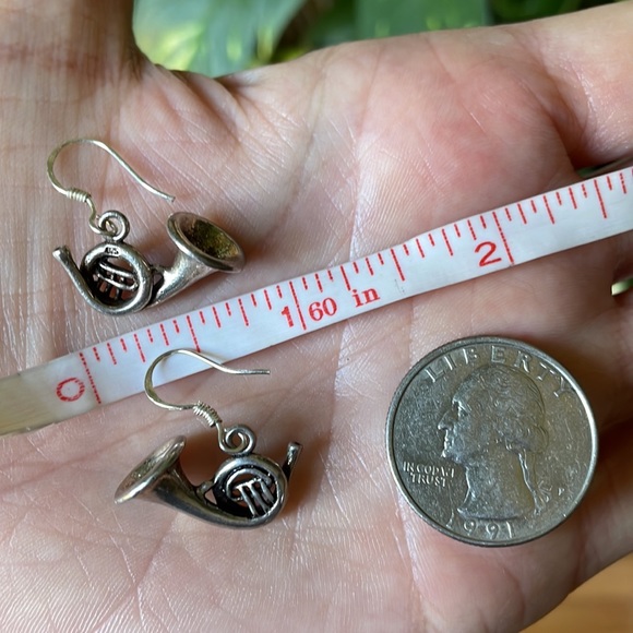 Sterling silver musical instrument earrings - Picture 12 of 12